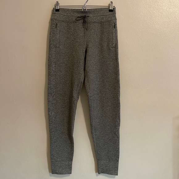 Lululemon Athletica Engineered Warmth Joggers | Size 4 | Gray & Sage - Picture 6 of 13